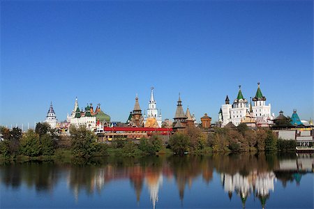 folk house - Buildings in the old Russian style on a background of the pond Stock Photo - Budget Royalty-Free & Subscription, Code: 400-07209273