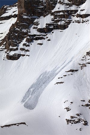 Snow slope with trace of avalanche. Turkey, Central Taurus Mountains, Aladaglar(Anti-Taurus) Foto de stock - Royalty-Free Super Valor e Assinatura, Número: 400-07209432
