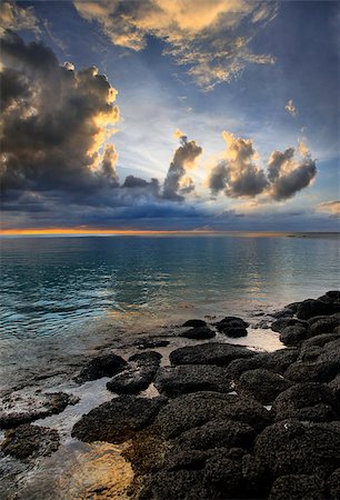 Amazing Tropical Sunsets. Mauritius, Indian Ocean Foto de stock - Super Valor sin royalties y Suscripción, Código: 400-07214443