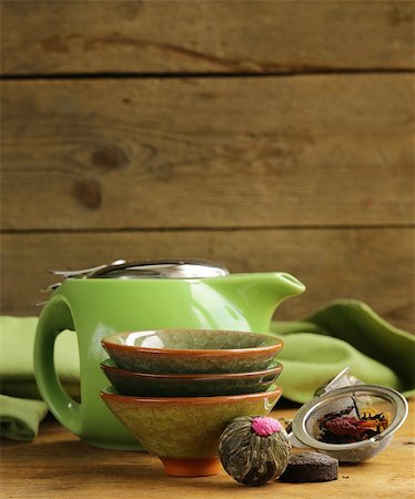 simsearch:400-08045087,k - set for a traditional tea drinking (kettle, cups and green tea) Stock Photo - Budget Royalty-Free & Subscription, Code: 400-07215614