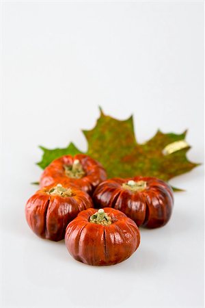 Pumpkins and leaf Photographie de stock - Aubaine LD & Abonnement, Code: 400-07215821