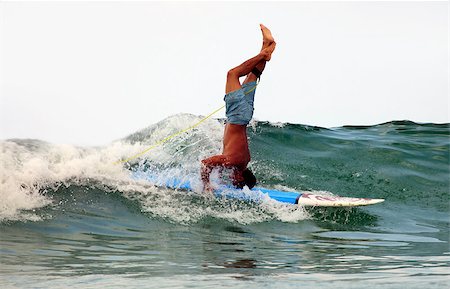 simsearch:400-07217949,k - Man-surfer in ocean. Bali. Indonesia Foto de stock - Super Valor sin royalties y Suscripción, Código: 400-07217946