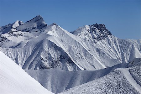 simsearch:400-08780271,k - Ski resort at nice sun day. Caucasus Mountains. Georgia, Gudauri. Photographie de stock - Aubaine LD & Abonnement, Code: 400-07219036