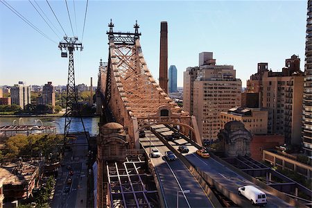 Queensboro Bridge Spanning the East River in New York City on a sunny day Photographie de stock - Aubaine LD & Abonnement, Code: 400-07219338