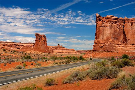 simsearch:400-06918860,k - Empty road in famous Arches National Park, Moab,Utah,USA Stock Photo - Budget Royalty-Free & Subscription, Code: 400-07211138