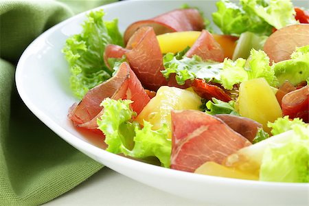 simsearch:400-04864579,k - fresh green snack salad with ham and vegetables Stock Photo - Budget Royalty-Free & Subscription, Code: 400-07213417