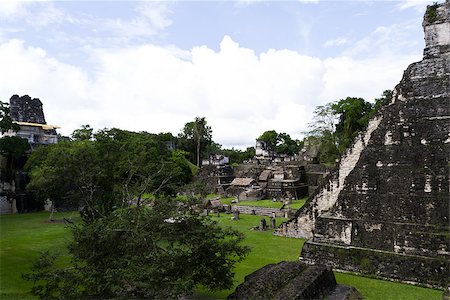 Ancient Mayan ruins in Tikal Guatemala November 2013 Stockbilder - Microstock & Abonnement, Bildnummer: 400-07224311