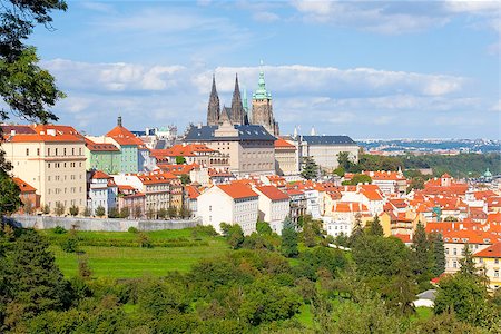 simsearch:400-06919081,k - Prague - View of Hradcany Castle and St. Vitus Cathedral Stockbilder - Microstock & Abonnement, Bildnummer: 400-07221245