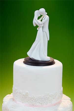 simsearch:400-04741437,k - Figurines on Top of Wedding Cake Stock Photo - Budget Royalty-Free & Subscription, Code: 400-07244204