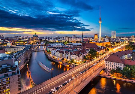 river spree - Berlin, Germany viewed from above the Spree River. Stockbilder - Microstock & Abonnement, Bildnummer: 400-07245303