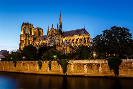 simsearch:400-08037885,k - Notre Dame de Paris Cathedral and Seine River in the Evening, Paris, France Stockbilder - Microstock & Abonnement, Bildnummer: 400-07245526