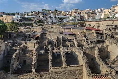 simsearch:400-07480606,k - General View of Excavations of Roman town buried by Versuvious in AD79. Herculaneum, Italy Photographie de stock - Aubaine LD & Abonnement, Code: 400-07245522