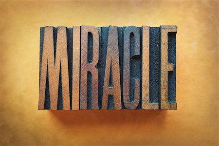 simsearch:400-07325569,k - The word MIRACLE written in vintage letterpress type. Fotografie stock - Microstock e Abbonamento, Codice: 400-07245623