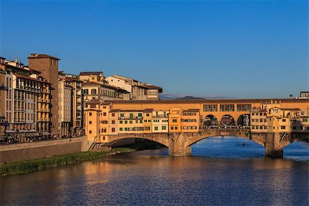 simsearch:400-08020855,k - Ponte Vecchio over Arno river in Florence, Italy Stockbilder - Microstock & Abonnement, Bildnummer: 400-07246884