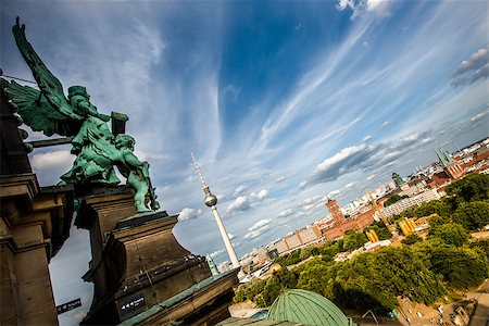 simsearch:400-07255661,k - Aerial bird eye view of the cityscape of Berlin, Germany Fotografie stock - Microstock e Abbonamento, Codice: 400-07249935