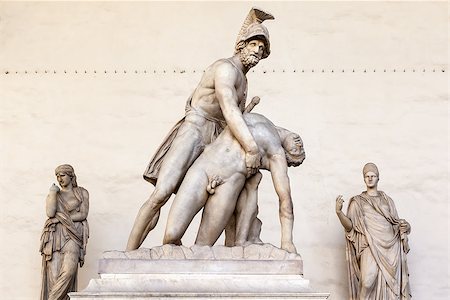 simsearch:400-06557787,k - The Roman sculpture of Menelaus supporting the body of Patroclus Foto de stock - Super Valor sin royalties y Suscripción, Código: 400-07255286