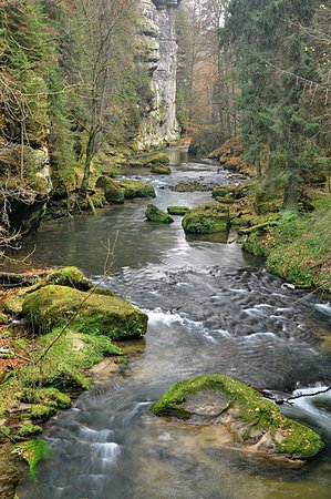 simsearch:400-05056416,k - A small river Kamenice flows through a wild landscape with rocks Photographie de stock - Aubaine LD & Abonnement, Code: 400-07255482