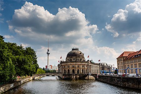 River Spree and Museum Island, Berlin, Germany Stock Photo - Budget Royalty-Free & Subscription, Code: 400-07255676
