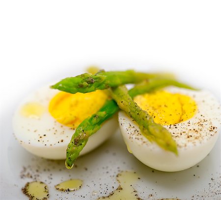 simsearch:400-08338441,k - boiled fresh green asparagus and eggs with extra virgin olive oil Stockbilder - Microstock & Abonnement, Bildnummer: 400-07256374