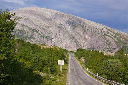 Picturesque scenery on the Norwegian National Tourist Road Stock Photo - Budget Royalty-Free & Subscription, Code: 400-07250710