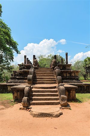 simsearch:400-07105523,k - Audience Hall with steps and lion carvings part of the ruins of the ancient kingdom capital in Polonnaruwa, Sri Lanka Stock Photo - Budget Royalty-Free & Subscription, Code: 400-07250731