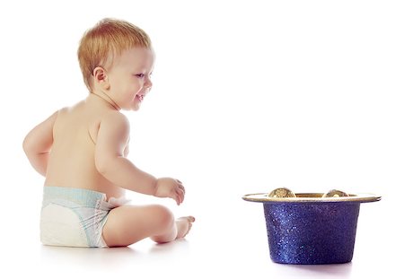 simsearch:400-09222788,k - baby playing with christmas balls, isolated on white Photographie de stock - Aubaine LD & Abonnement, Code: 400-07251407