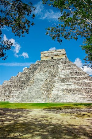 Chichen Itza in Mexico Photographie de stock - Aubaine LD & Abonnement, Code: 400-07252151