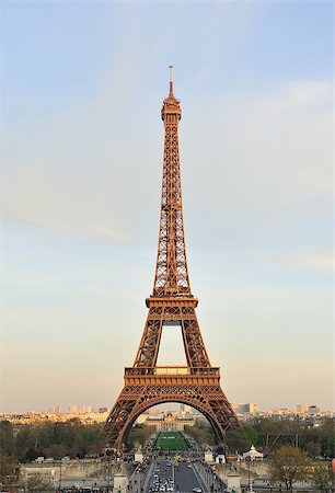 simsearch:400-05358655,k - Eiffel Tower Stock Photo - Budget Royalty-Free & Subscription, Code: 400-07252991