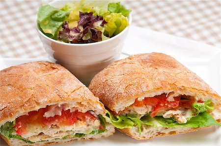 simsearch:400-06641159,k - italian ciabatta panini sandwich with chicken and tomato Foto de stock - Super Valor sin royalties y Suscripción, Código: 400-07253286