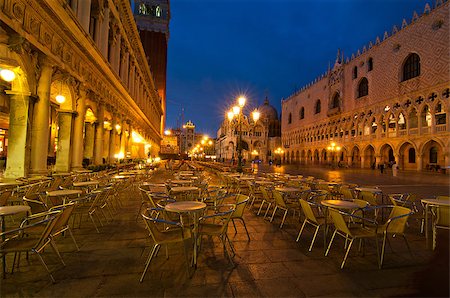 simsearch:400-07272498,k - unusual pittoresque view of Venice Italy most touristic place in the world Stock Photo - Budget Royalty-Free & Subscription, Code: 400-07264542