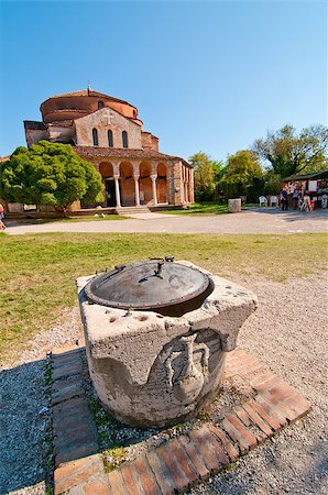 simsearch:400-07272498,k - Venice Italy Torcello Cathedral of Santa Maria Assunta view Stock Photo - Budget Royalty-Free & Subscription, Code: 400-07264562