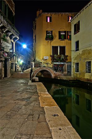 simsearch:400-07272498,k - unusual pittoresque view of Venice Italy most touristic place in the world Stock Photo - Budget Royalty-Free & Subscription, Code: 400-07262635