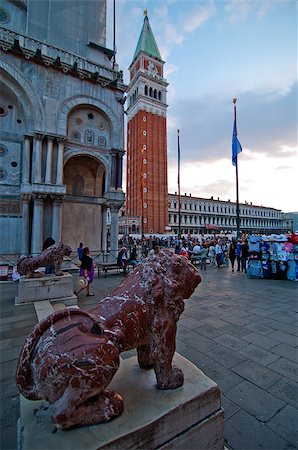 simsearch:400-07272498,k - Venice Italy Saint Marco square pittoresque view Stock Photo - Budget Royalty-Free & Subscription, Code: 400-07278617