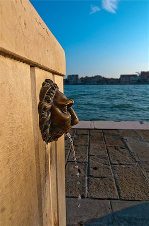 simsearch:400-07272498,k - unusual pittoresque view of Venice Italy most touristic place in the world still can find secret hidden spots Stock Photo - Budget Royalty-Free & Subscription, Code: 400-07272484