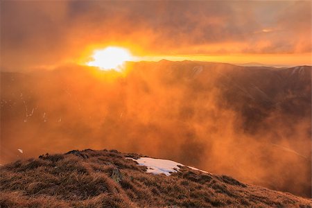 simsearch:400-07309307,k - Sunrise in Fagaras Mountains. Southern Carpathians, Romania Stockbilder - Microstock & Abonnement, Bildnummer: 400-07294237