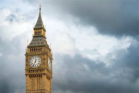 simsearch:400-08048584,k - Big Ben London. Dramatic cloudy sky background Foto de stock - Super Valor sin royalties y Suscripción, Código: 400-07295620