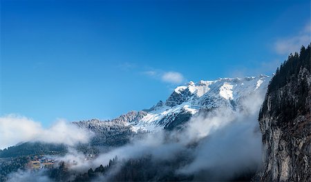 View of the Bernese Alps from Lauterbrunnen. Switzerland. Photographie de stock - Aubaine LD & Abonnement, Code: 400-07297253