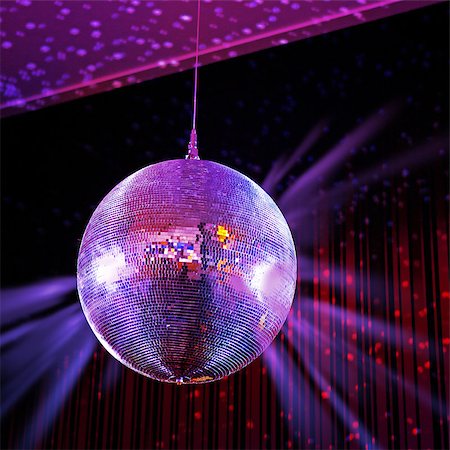 simsearch:400-04349799,k - Party lights disco ball Fotografie stock - Microstock e Abbonamento, Codice: 400-07297797
