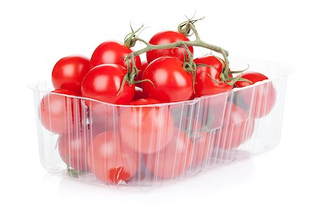 simsearch:400-06101333,k - Cherry tomatoes in packaging. Isolated on white background Stock Photo - Budget Royalty-Free & Subscription, Code: 400-07299234