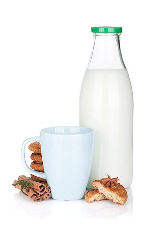 simsearch:859-03038174,k - Cup, bottle of milk and cookies. Isolated on white background Stock Photo - Budget Royalty-Free & Subscription, Code: 400-07299511