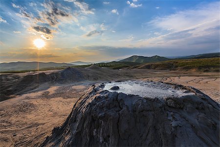 simsearch:400-06384102,k - sunrise in the Mud Volcanoes. Buzau, Romania Stockbilder - Microstock & Abonnement, Bildnummer: 400-07299627