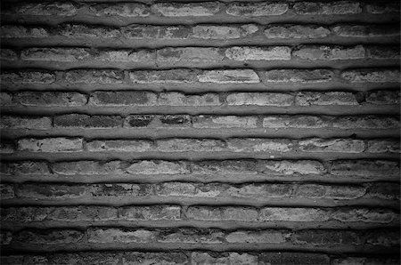 simsearch:400-06848095,k - Dark Old Brick Wall Texture Close Up Photographie de stock - Aubaine LD & Abonnement, Code: 400-07299930