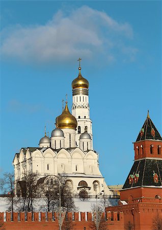 simsearch:400-07299937,k - Church and Ivan the Great Bell in the Moscow winter Stock Photo - Budget Royalty-Free & Subscription, Code: 400-07299933