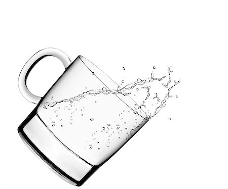 simsearch:859-03038065,k - A glass of water and water splahes on white background Photographie de stock - Aubaine LD & Abonnement, Code: 400-07290025