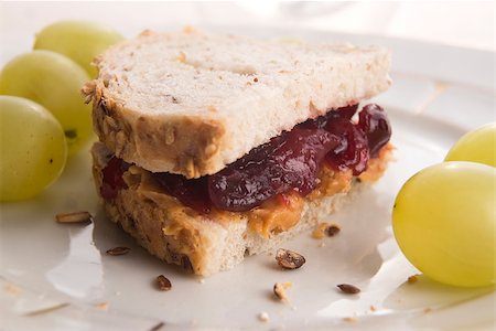 Peanut Butter and Jelly Sandwich Stock Photo - Budget Royalty-Free & Subscription, Code: 400-07291721