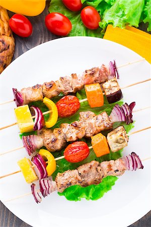simsearch:400-07479107,k - Barbecued pork and vegetable kebabs on a plate Stock Photo - Budget Royalty-Free & Subscription, Code: 400-07291972