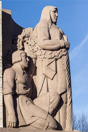 riga statues - Close-up on Freedom Monument in Riga. Latvia Foto de stock - Super Valor sin royalties y Suscripción, Código: 400-07292141