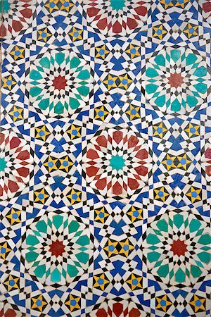 simsearch:841-05782189,k - Detail of ornate mosaic on the entrance gates to the Royal Palace in Fes, Morocco Photographie de stock - Aubaine LD & Abonnement, Code: 400-07293002