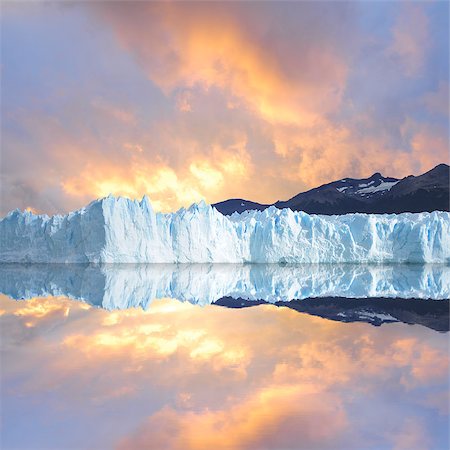 simsearch:400-07325218,k - Perito Moreno glacier. Argentina. Photographie de stock - Aubaine LD & Abonnement, Code: 400-07293157