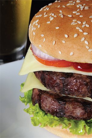 burger on a dish Stock Photo - Budget Royalty-Free & Subscription, Code: 400-07293795